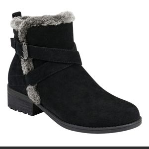 Rumi Ankle 10w Booties Suede